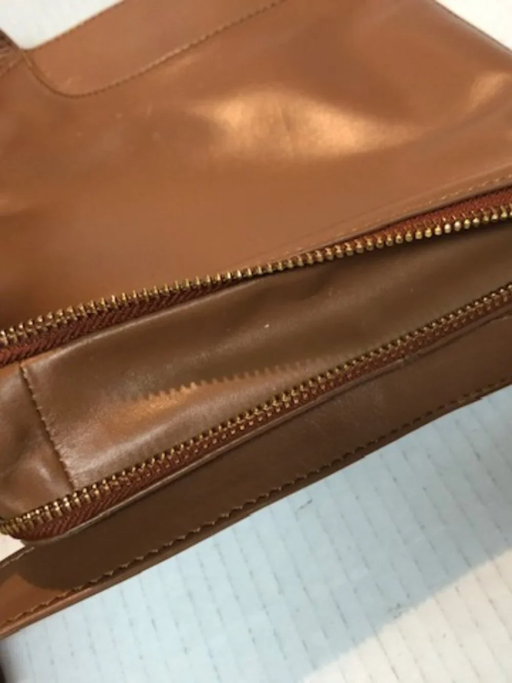 Radley London tan leather pockets crossbody bag purse adjustable strap